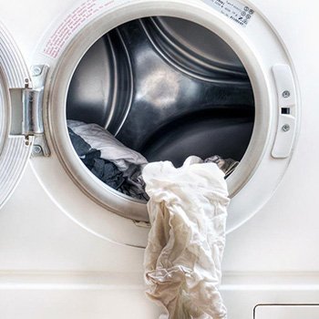 Не отжимает